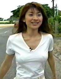 篠原涼子が髪を触りすぎ？ ドラマ「オトナ女子」に視聴者が集中できない！