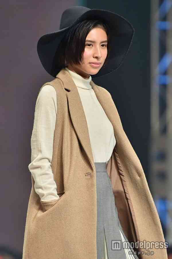 ラブリが私服センスNo.1に決定「誰にも真似ができないファッション」と専門家脱帽 - モデルプレス