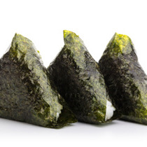 コンビニおにぎりと弁当は危険！原価5円？添加物まみれで健康被害の恐れ | ビジネスジャーナル