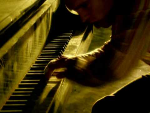 Ben Folds Five - One Angry Dwarf and 200 Solemn Faces - YouTube