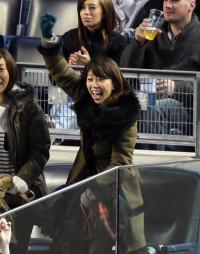 里田まいが妊娠6か月の姿公開、着られる服限られ「ワンピースが多い」。