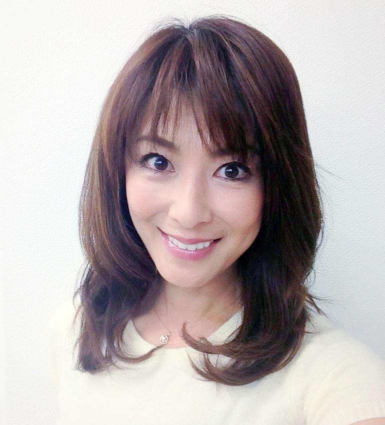 「奇跡すぎる49歳」山田佳子さん　最新ビキニ姿を撮り下ろし