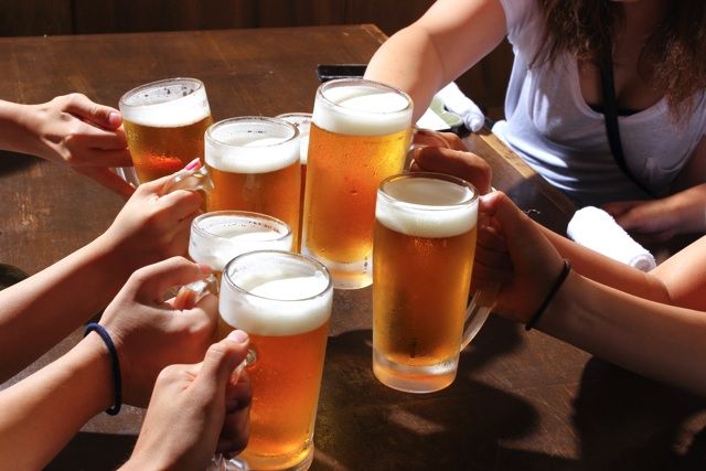 もう飲み始めてる人ー！