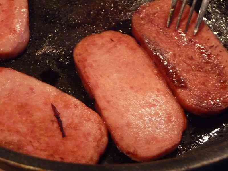 「自宅でプチ居酒屋さん♪」今、冷蔵庫にある物で料理を一品作るとしたら何が出来上がりますか？