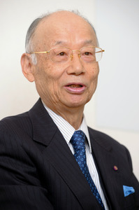 【祝】ノーベル医学生理学賞に大村智氏　寄生虫薬開発に貢献