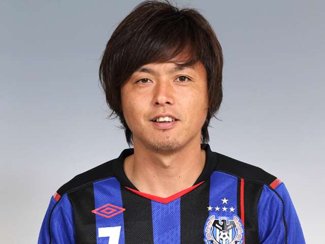日本代表150試合出場の快挙達成！…遠藤保仁選手が歩んだプロサッカー人生とは？