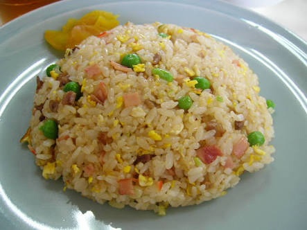チャーハン（炒飯）の具材は何を入れますか？