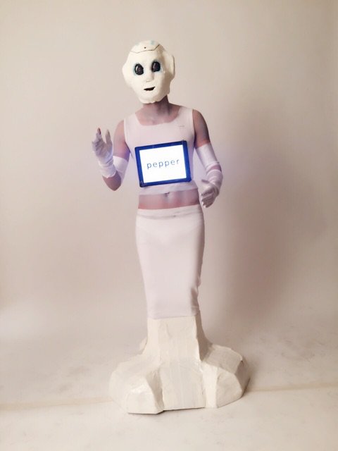 ゴールデンボンバーのハロウィンのコスプレが斜め上すぎてやばすぎwww