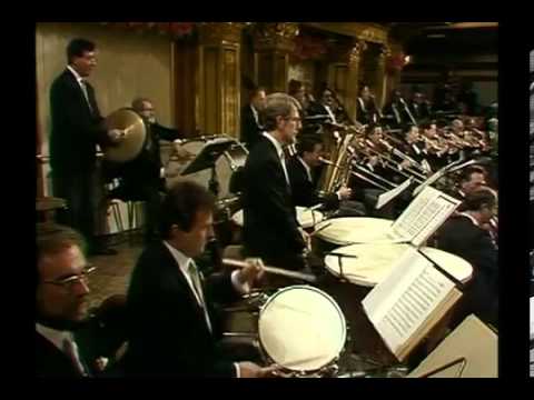 J.Strauss Unter Donner Und Blitz Polka Schnell op.324 Carlos Kleiber - YouTube