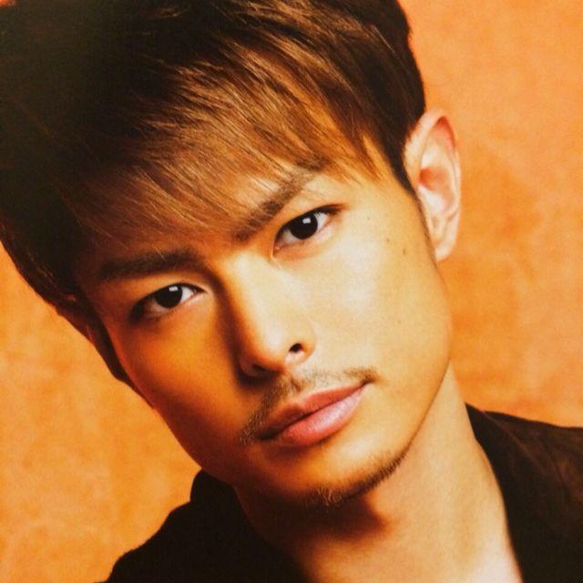 今、現在一番近くにいる人を褒めてみるトピ♪