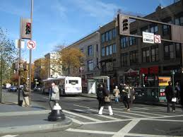 赤信号で車1台も通らなかったら無視しますか？