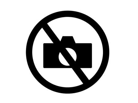 写真を撮られるのが苦手な人