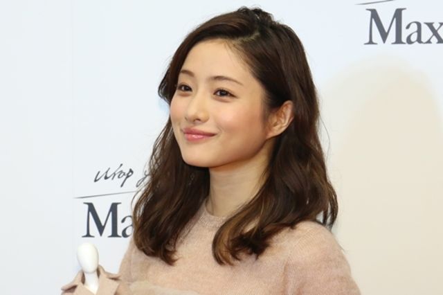 『5→9』山P、お姫様抱っこ、寸止めキスに「キュン死」女子続出　“月9”第2話 [T-SITE]