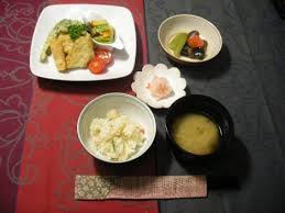 配膳の位置、気にする？