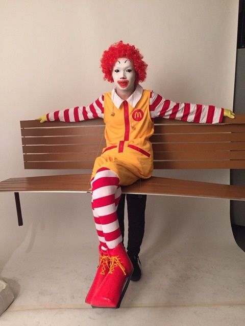 ゴールデンボンバーのハロウィンのコスプレが斜め上すぎてやばすぎwww