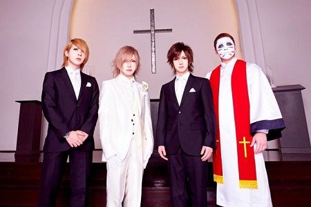 ゴールデンボンバーのハロウィンのコスプレが斜め上すぎてやばすぎｗｗｗｗｗ : オレ的ゲーム速報＠刃