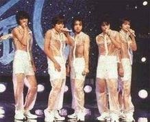 嵐・大野智、作品集クレジットに「彼女の名前」挿入!