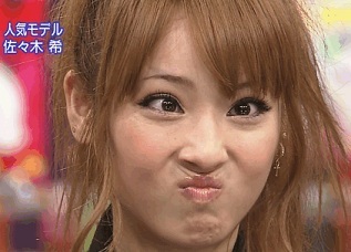 すみれの変顔がレベル高すぎ「そんなに口歪むもんなん？」