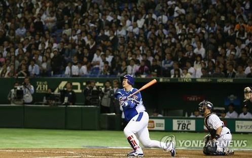 【プレミア１２・日本逆転負け】韓国人「李大浩が姑息な手を使った日本人を教育した」卑怯な手段で優勝しようとした日本に韓国が３：４で逆転勝ち！　韓国の反応 : 世界の憂鬱
