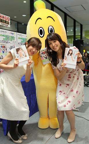 テレ東・紺野アナ「濃い１年でした」カレンダーで下ろしヘア披露 （スポーツ報知） - Yahoo!ニュース