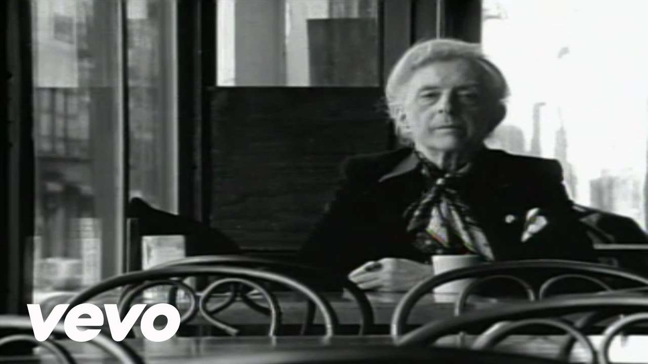 Sting - Englishman In New York - YouTube