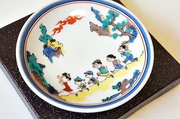 12枚目の画像 | 伝統工芸とサザエさんのコラボ！九谷焼がかわいすぎる！ | RETRIP