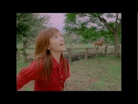 モーニング娘。 『歩いてる』 (MV) - YouTube