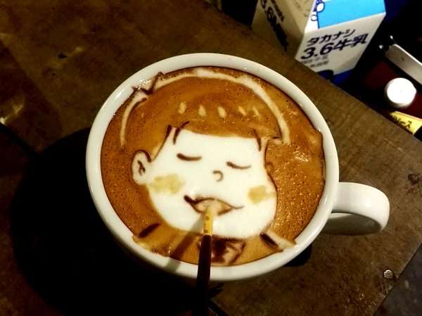 アニメ『おそ松さん』みてる人!