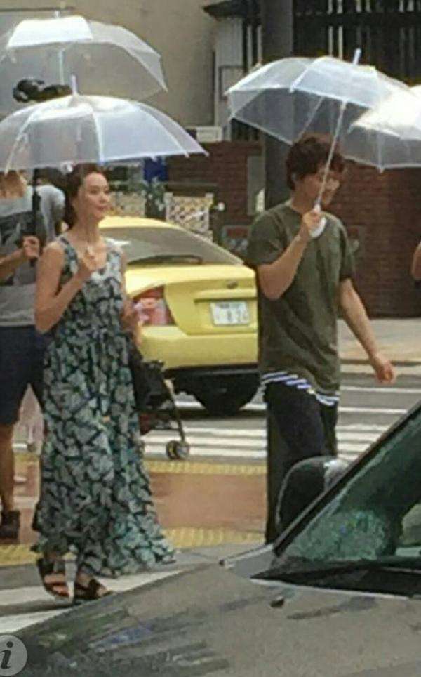 観月ありさ　青山光司氏とラブラブ帰国