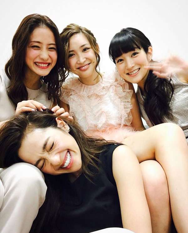 紗栄子、月9『5→9』女子会の写真に「番宣臭すごい」！「むしろ自分のPR目的」との指摘も