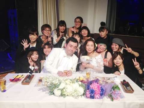  椿鬼奴＆グランジ佐藤大、ハネムーンで喜界島へ