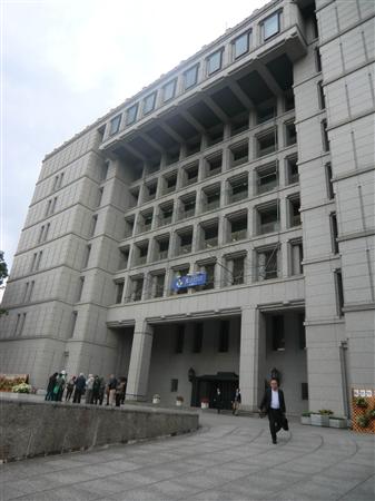 出勤率５割で給料ほぼ全額…2日に1度の出勤で市職員のバラ色公務員生活- MSN産経west