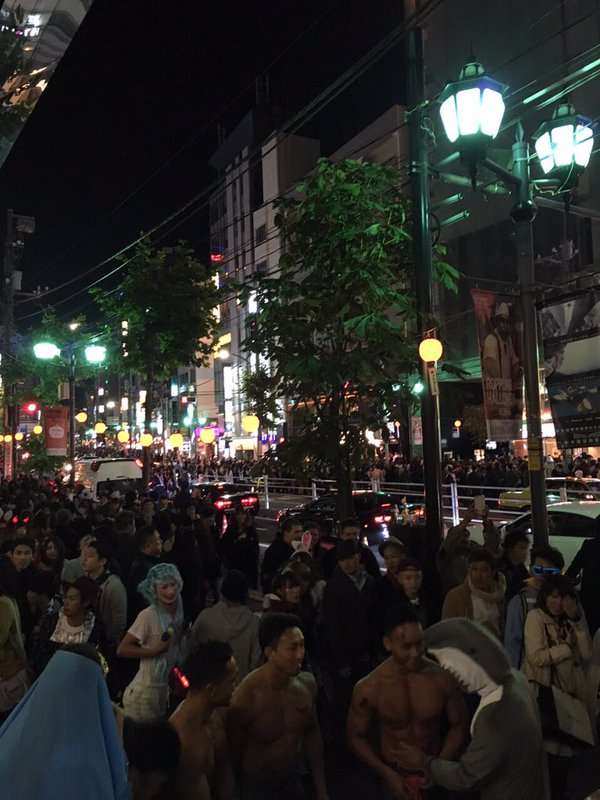 【ハロウィーン騒動】とうとう逮捕者 無職男、エアガンのようなもので警察官を殴打