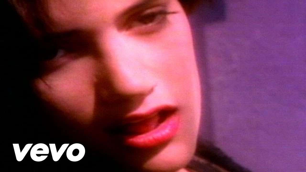 Martika - Toy Soldiers - YouTube