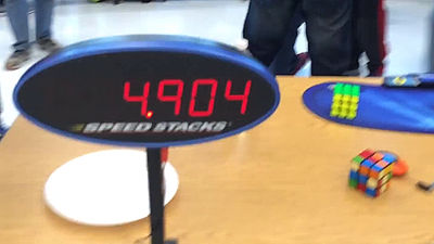 わずか14歳の少年がルービックキューブの世界記録更新、5秒を切る神業を披露 - GIGAZINE