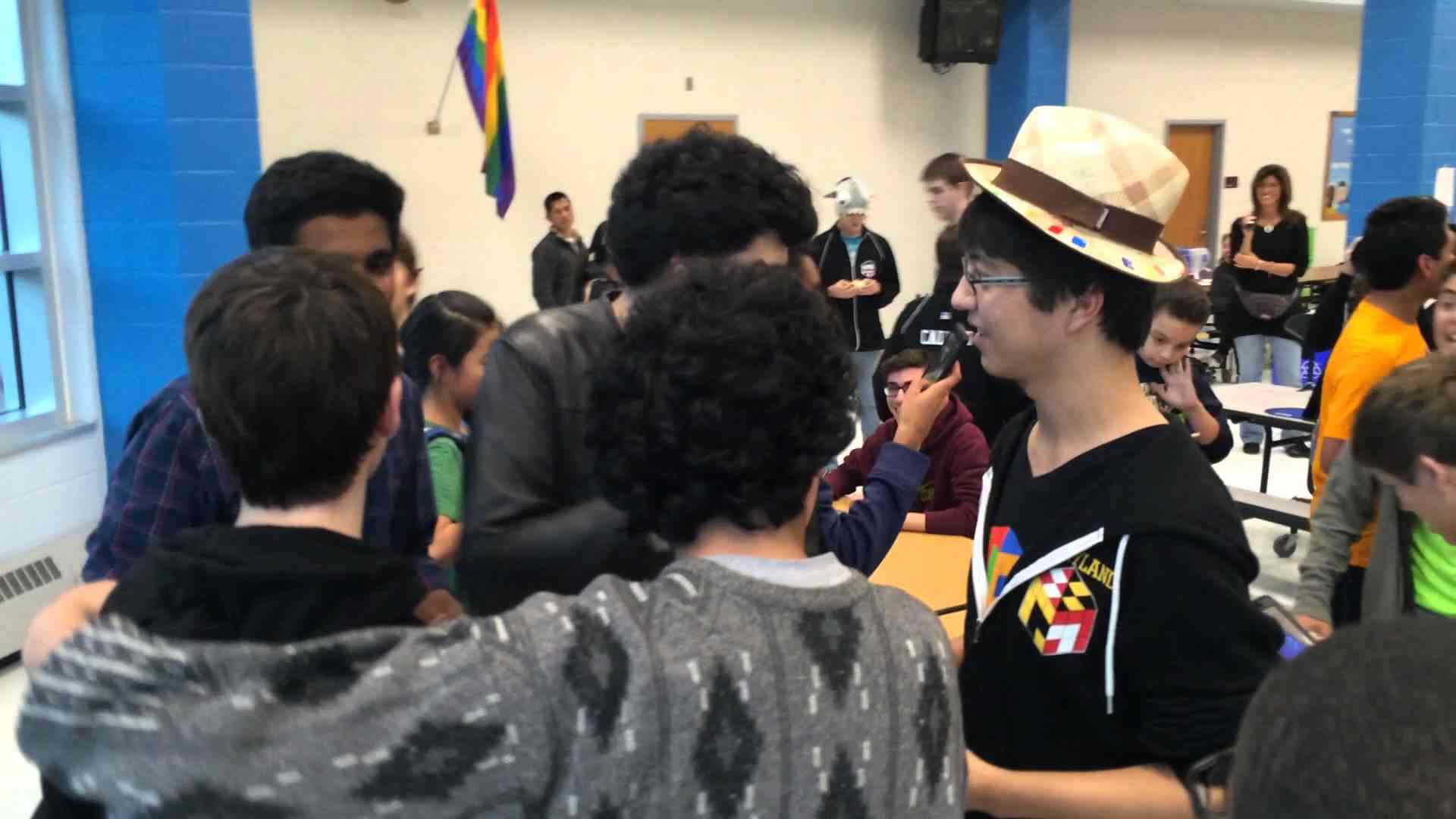 Lucas Etter - 4.90 Official Rubik's Cube World Record - YouTube