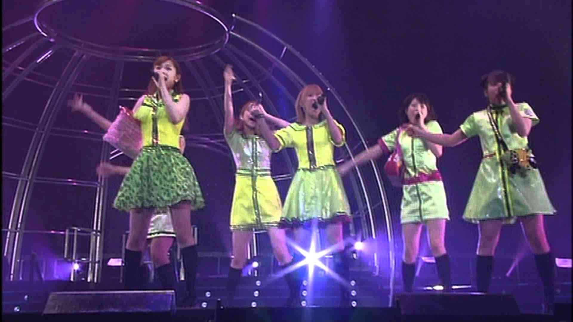Morning Musume - Souda! We're ALIVE - YouTube