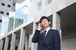 理想の彼氏のスペックは？　身長「175cm」体重「60kg」年収「400万」｜「マイナビウーマン」