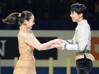 男女の芸能人ツーショット画像貼って！！