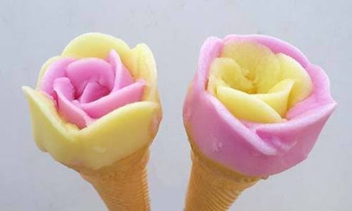 薔薇の画像を持ち寄りましょう