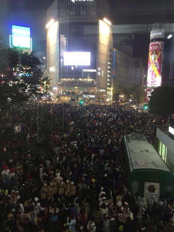 【ハロウィーン騒動】とうとう逮捕者 無職男、エアガンのようなもので警察官を殴打