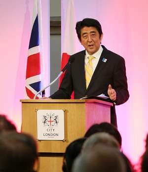 平成25年6月19日 安倍総理大臣・経済政策に関する講演 