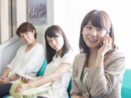 ついやっちゃう電車内NG行為TOP10