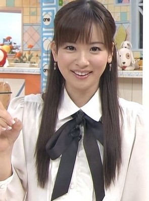 皆藤愛子、肌荒れ露出で
