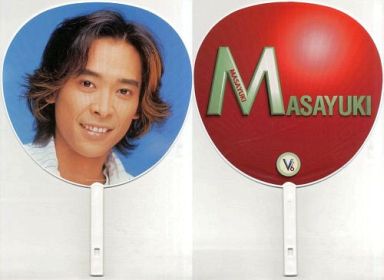 アイドルのうちわ画像をひたすら貼り付けるトピ