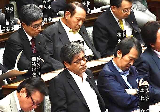 消費税、最終的に最高32%との政府試算　収支改善なければ財政破綻必至か
