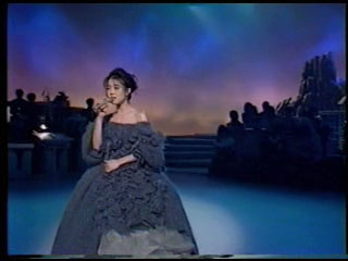 明石家さんまが感動した、中森明菜のライブ中でのあるエピソードが「カッコよすぎる」と話題に　「プロ中のプロやな」