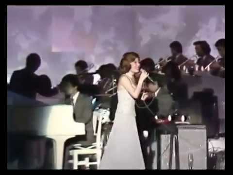 青江三奈 - 伊勢佐木町ブルース - YouTube