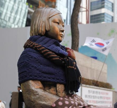 「慰安婦は性奴隷」…米国で初めて高校教科書の草案に盛り込む - ライブドアニュース