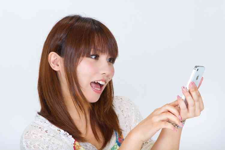 じつは公衆トイレより汚い！あなたのスマホを「バイ菌の温床」にしない方法 - WooRis（ウーリス）WooRis（ウーリス）